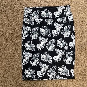 LuLaRoe Black and White Floral Pencil Skirt